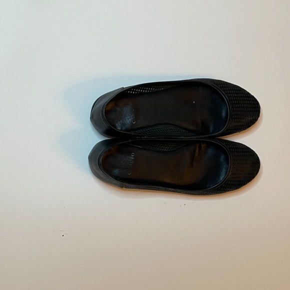 Women’s shoes - Picture 3 of 3